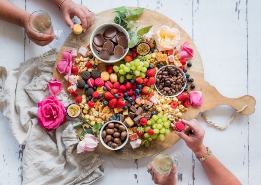 How to Build Perfect Dessert Board