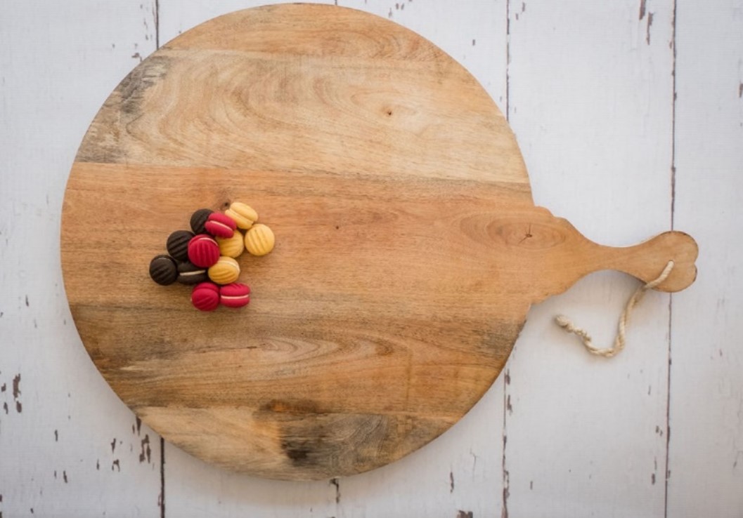 How to Build Perfect Dessert Board