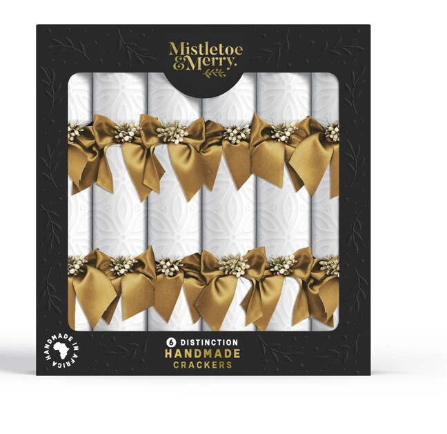 Mistletoe & Merry DISTINCTION: DISTINCTION